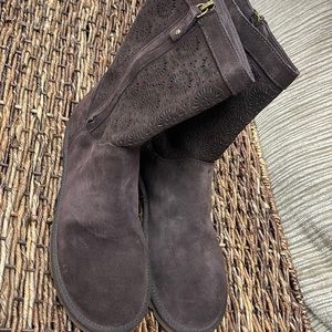Womens Ugg boots size 9